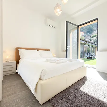 فيلة Lumina - Secluded Garden Retreat - View *